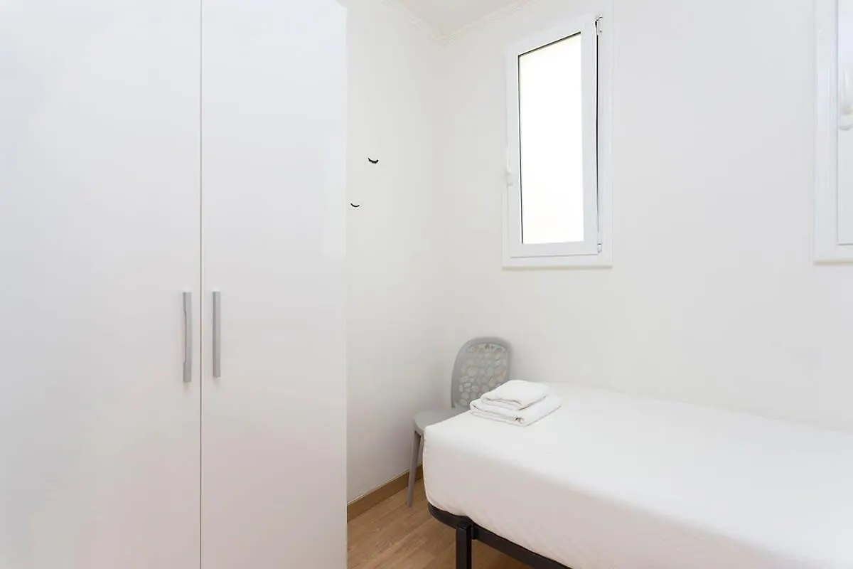 Apartment 3Bd Only For Families In Poblenou Next To The Beach! Barcelona