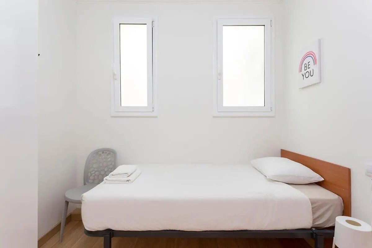 3Bd Only For Families In Poblenou Next To The Beach! Barcelona Spain